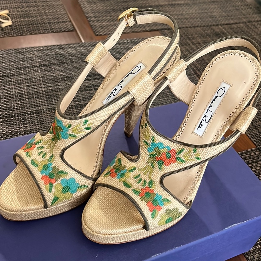 Oscar de la Renta floral summer sandal heel